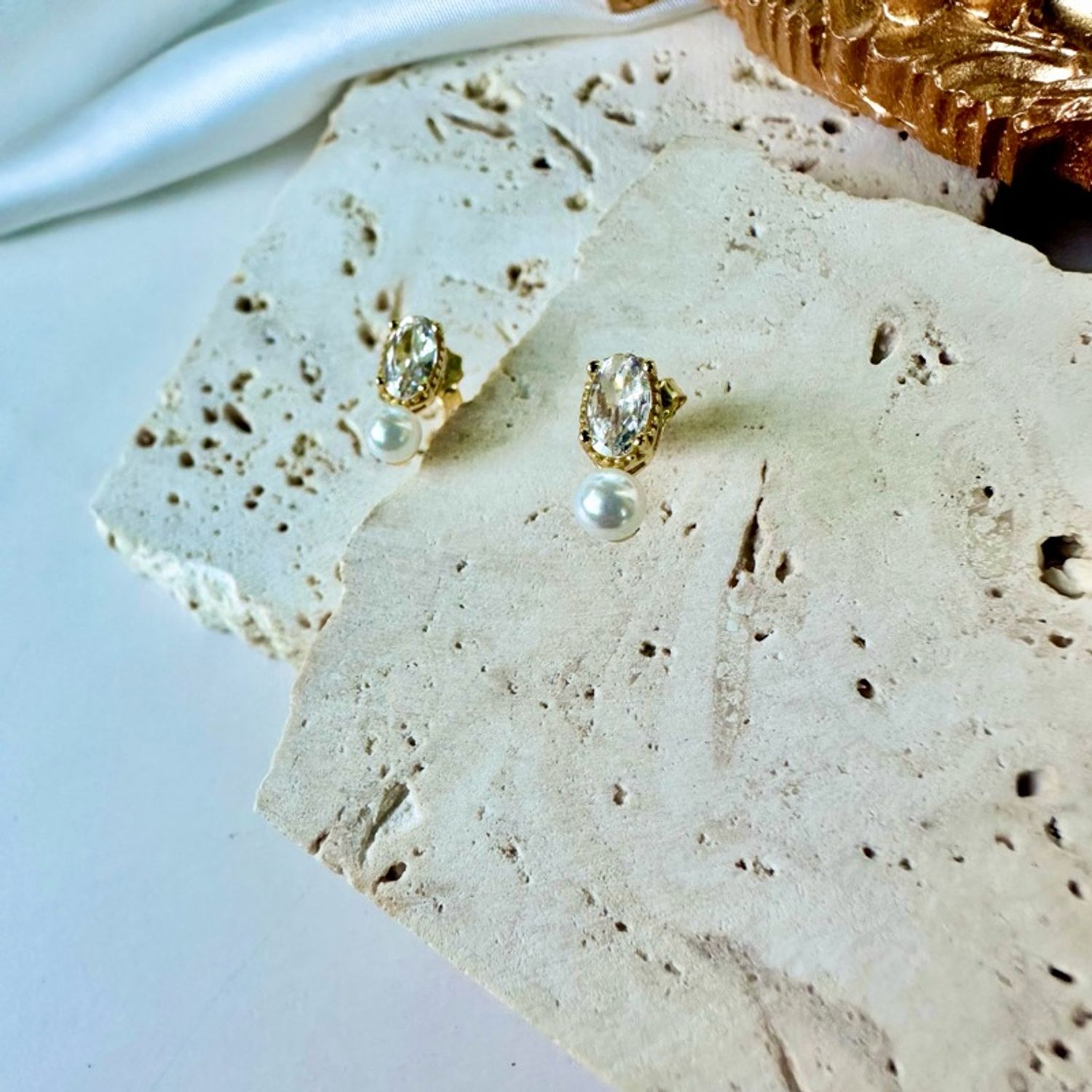 Сувд, Цирконтой S925 мөнгөн ээмэг