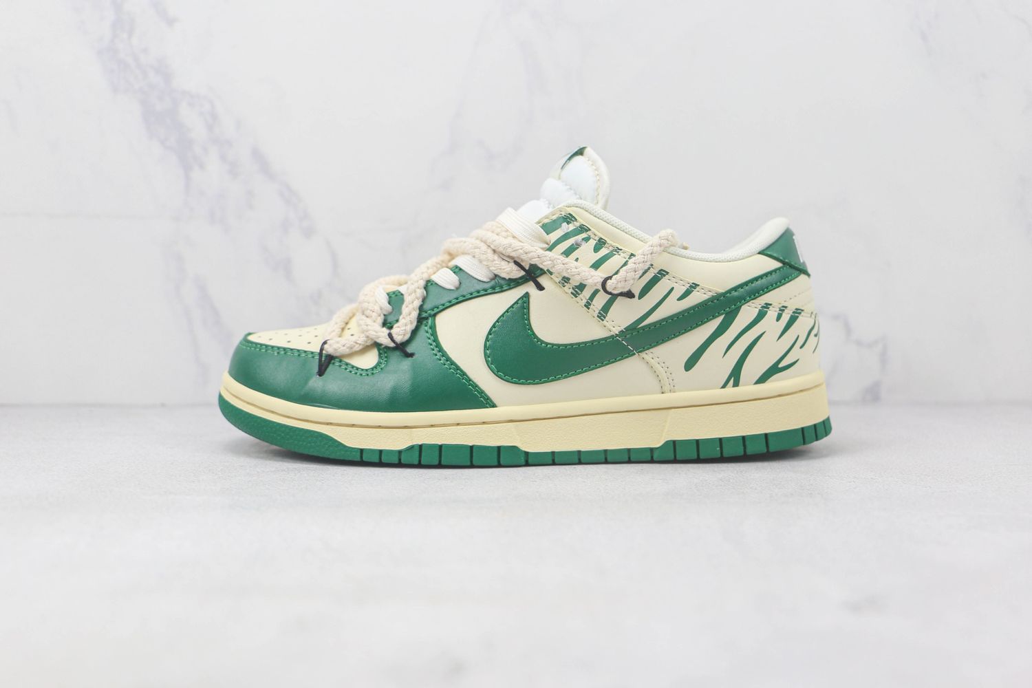  NIKE DUNK LOW 36