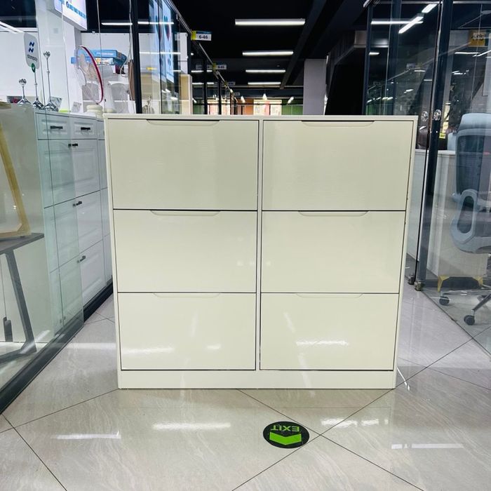 UB - гутлын тавиур 