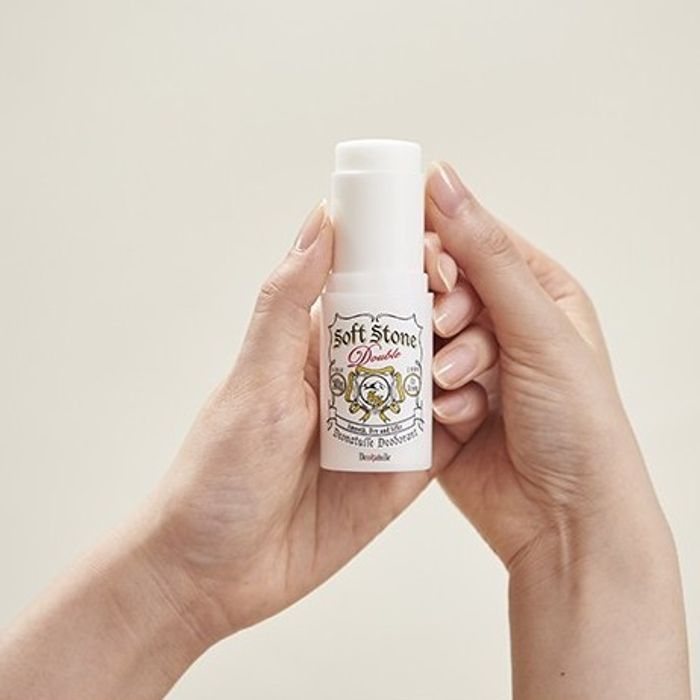 Эмэгтэй: Суганы хөлс дарж, хулмас арилгана + Хөлийн тос 5г