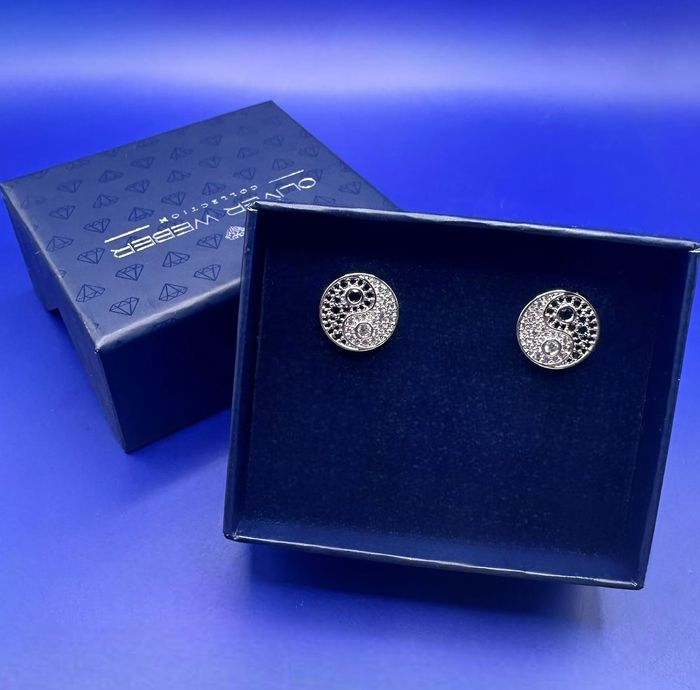 23176 Ээмэг Dualism RH CZ