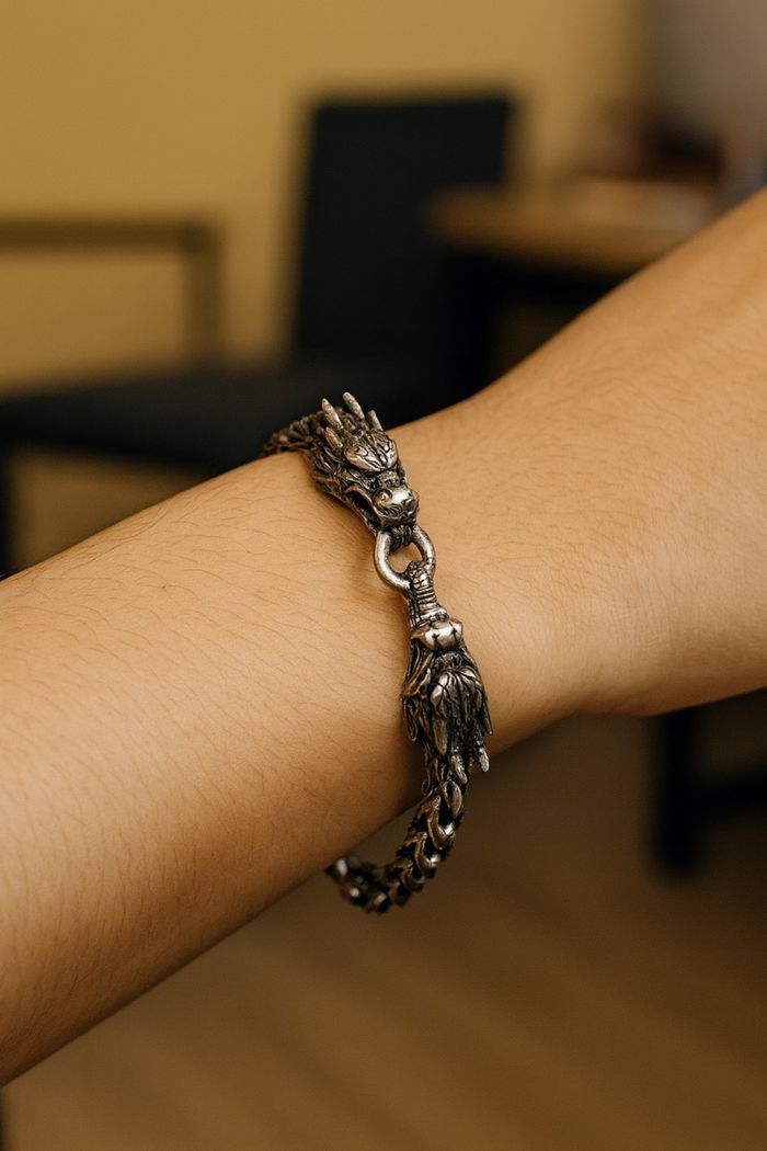 Эрэгтэй бугуйвч