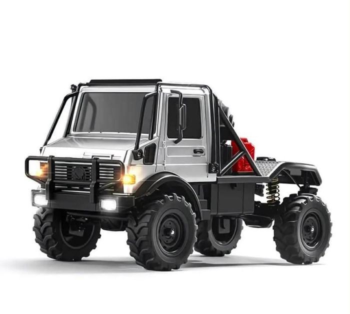 Mercedes Benz Unimog 