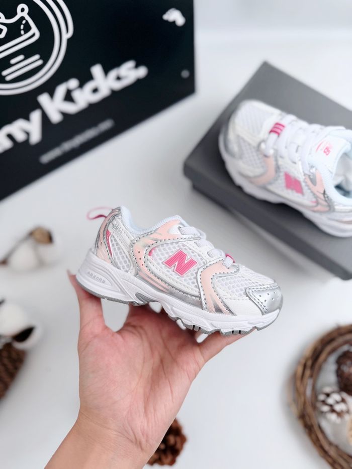 New Balance 530 Pink White