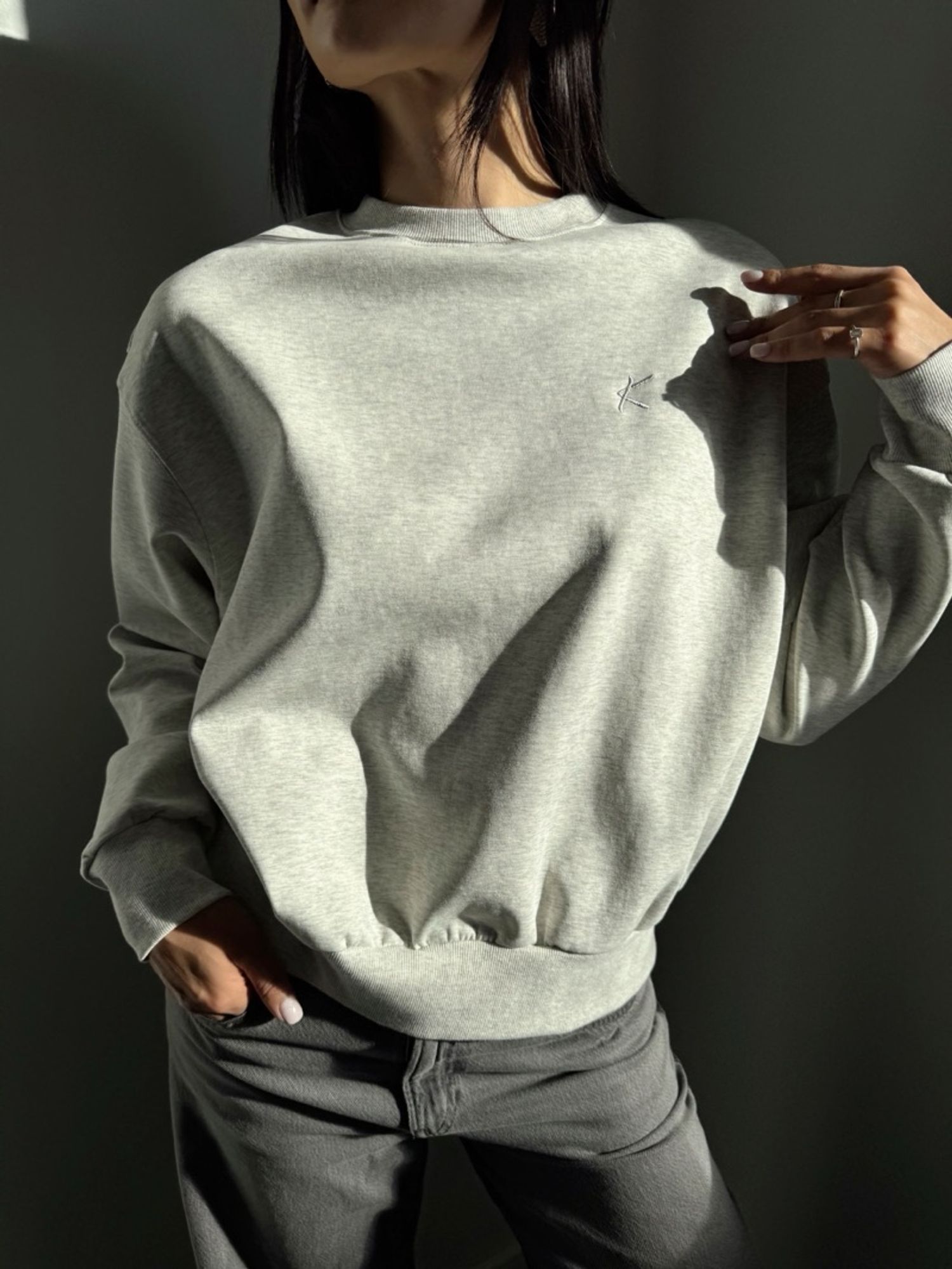 Heather gray sweatshirt