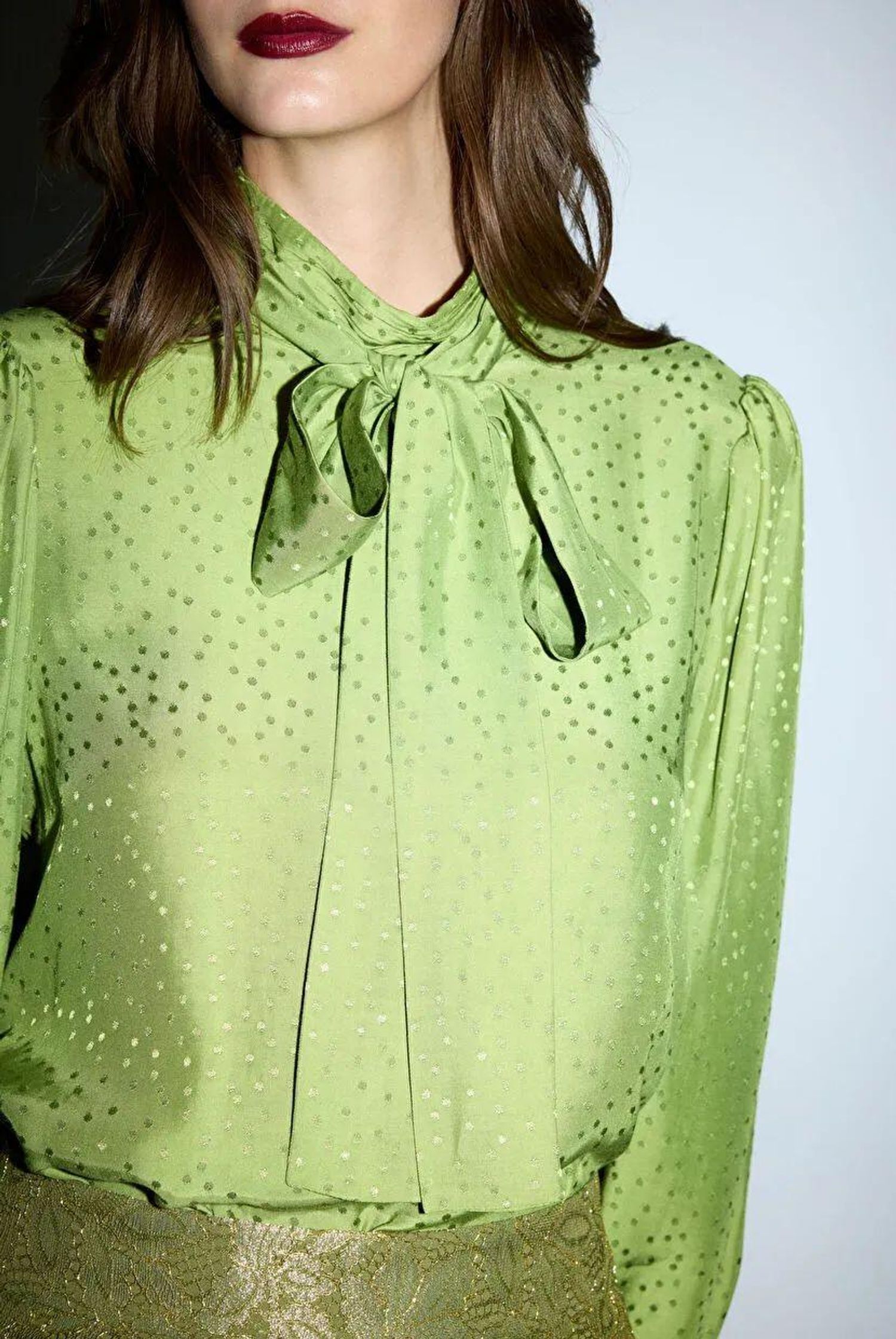 BLOUSE