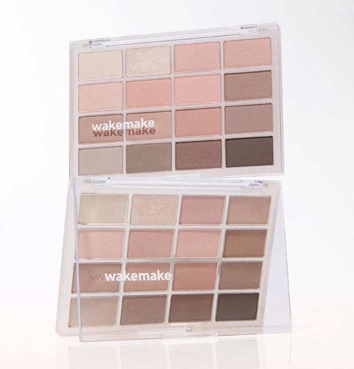 WAKEMAKE 30 CLASSY NUDE BLURRING EYE PALETTE 