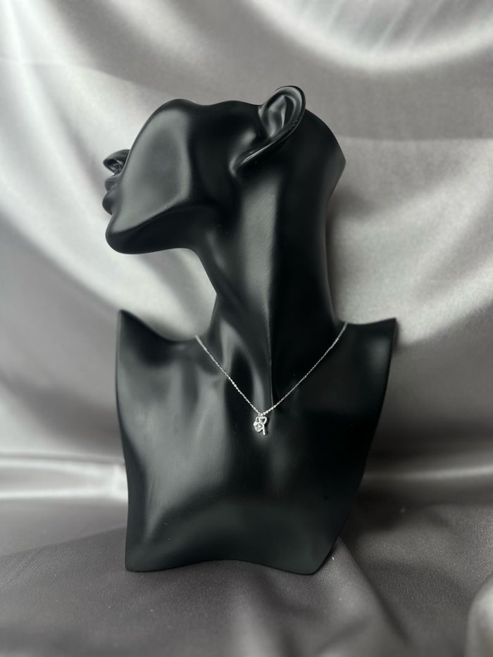 Хүзүүний зүүлт