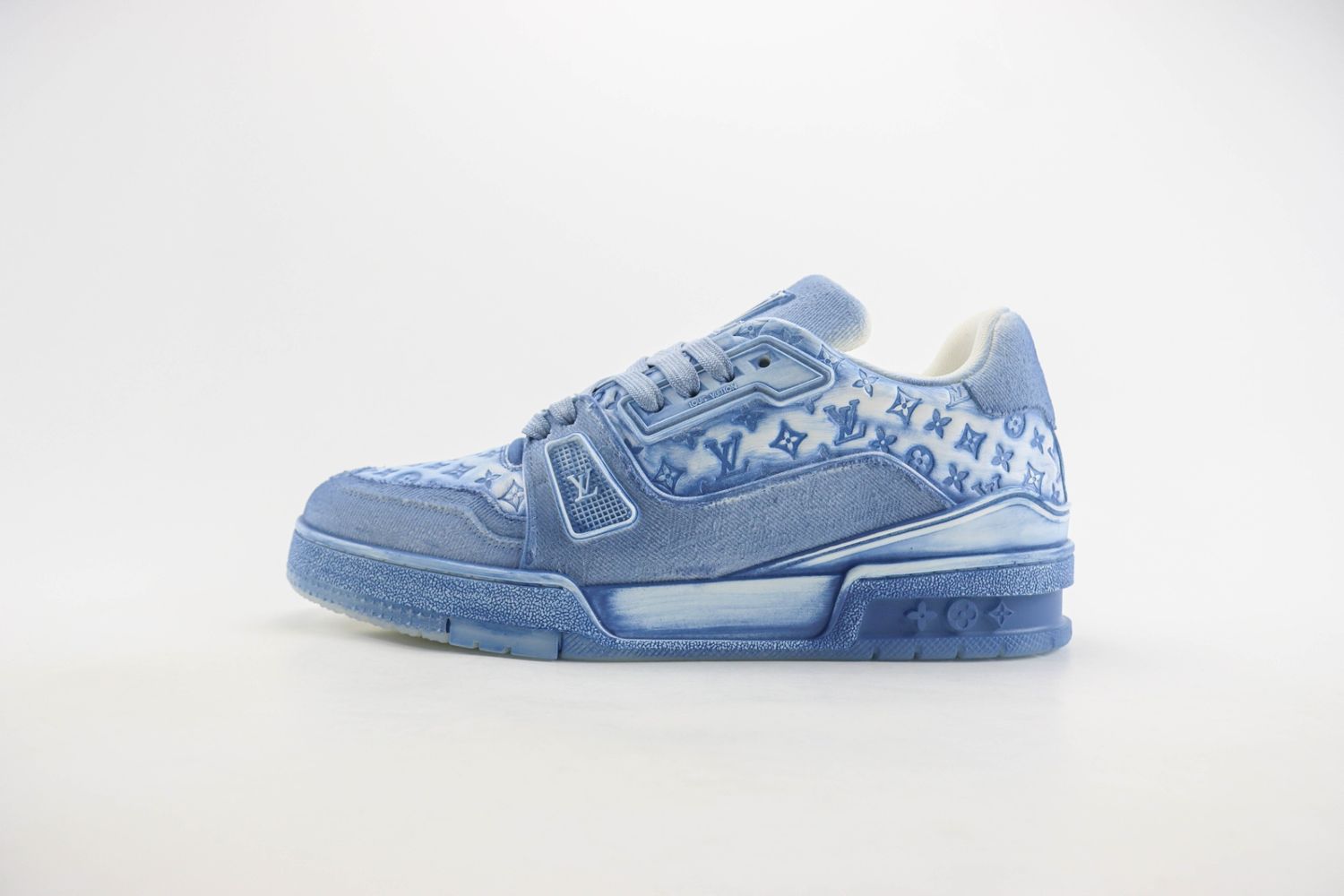 LOUIS VUITTON trainer sneaker all-over monogram light blue