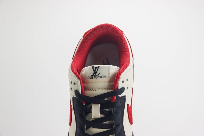 Nike SB Dunk Low x LV 80