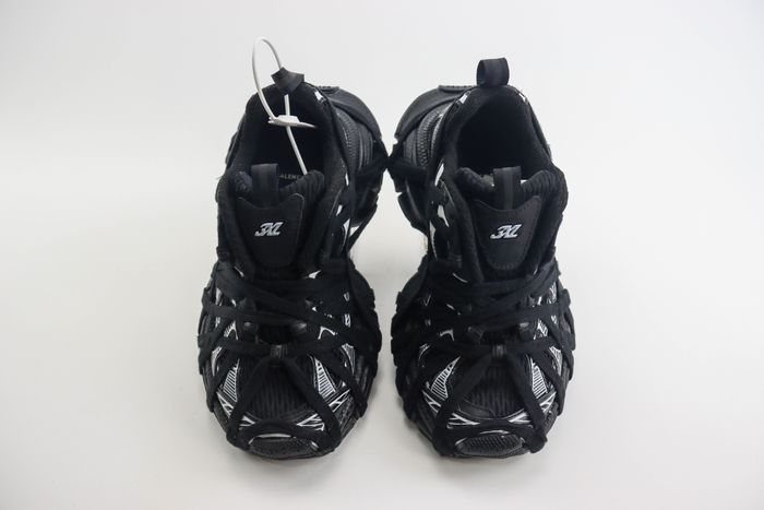 Balenciaga MEN”S 3XL EXTREME LACE SNEAKER