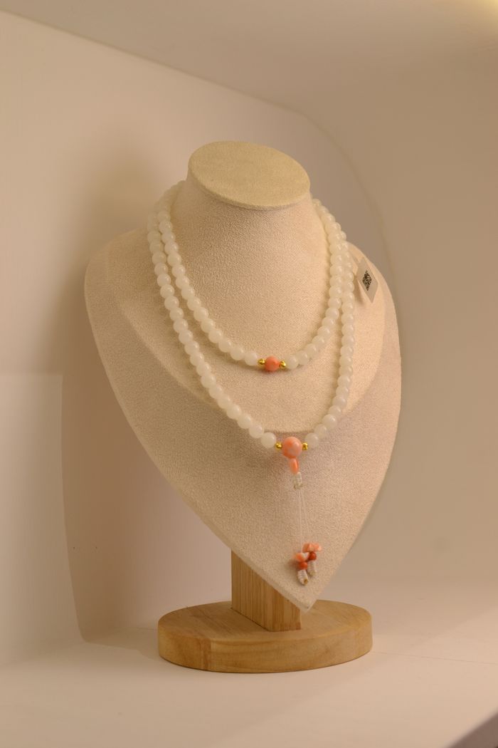 цагаан хаш эрхи