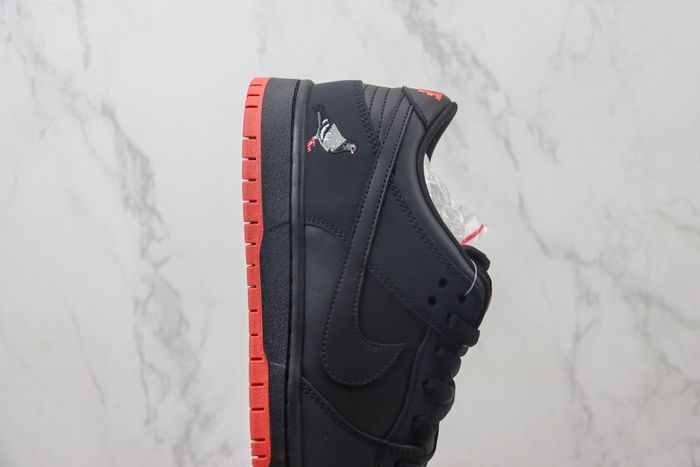 Nike SB Dunk Low Black Pigeon