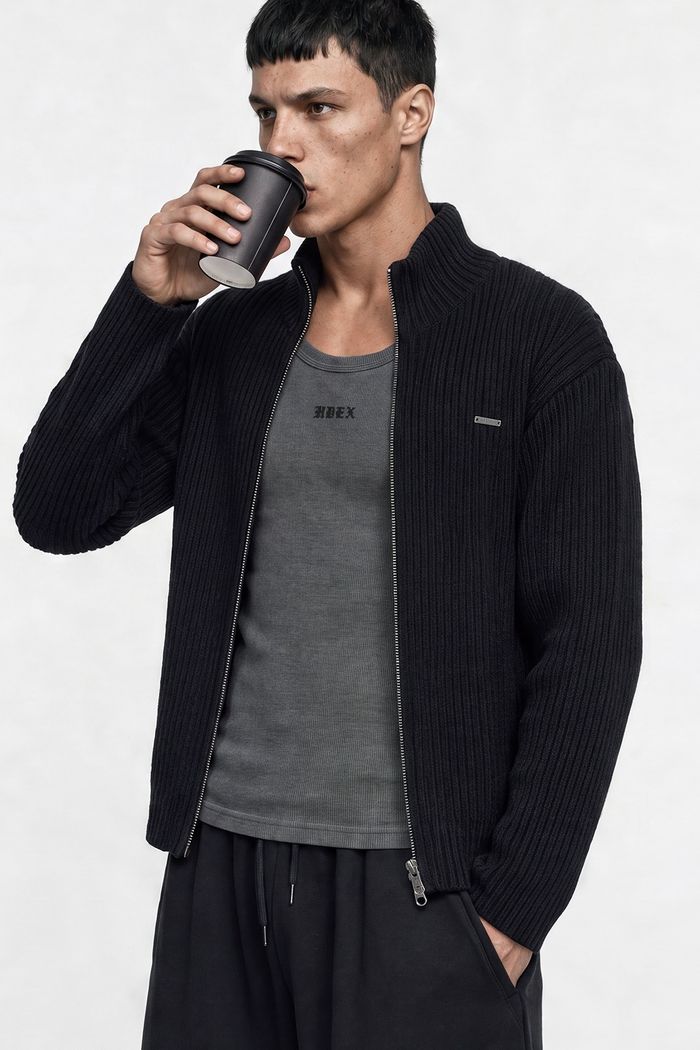 Natural Body Fit Short-Cut Knit Zip-Up