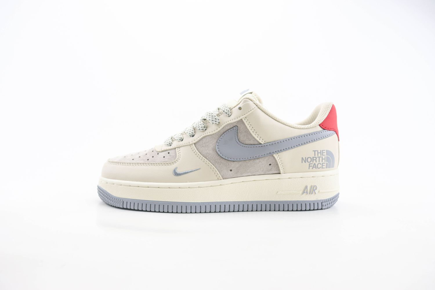Nike Air Force 1 Low x The North Face 04