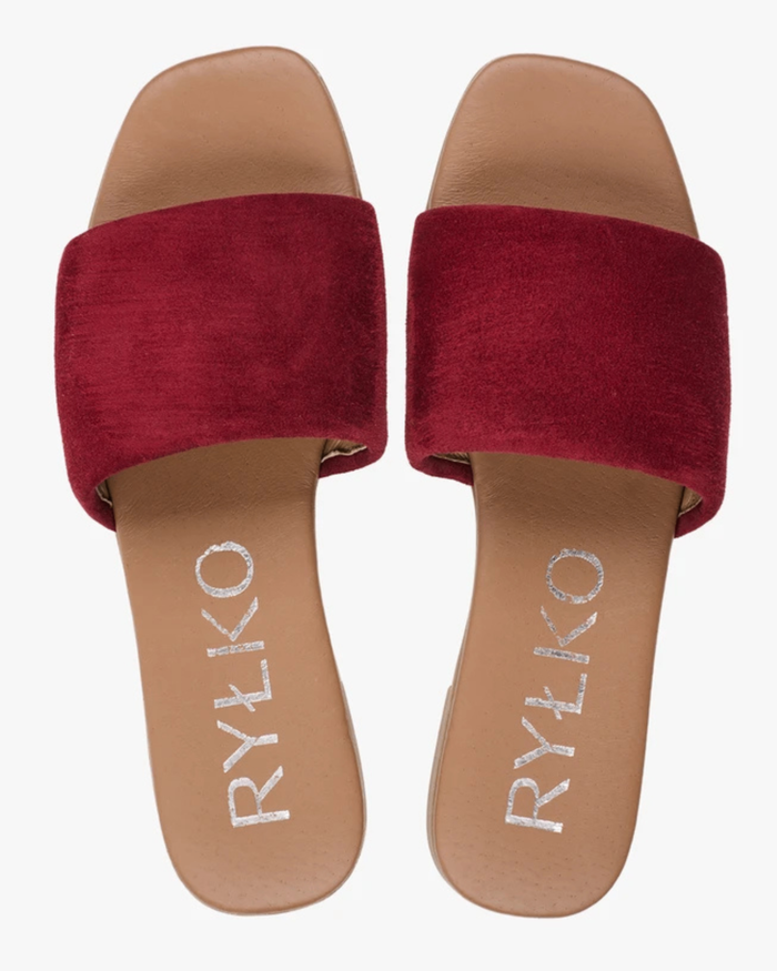 SANDALS / Сандал 