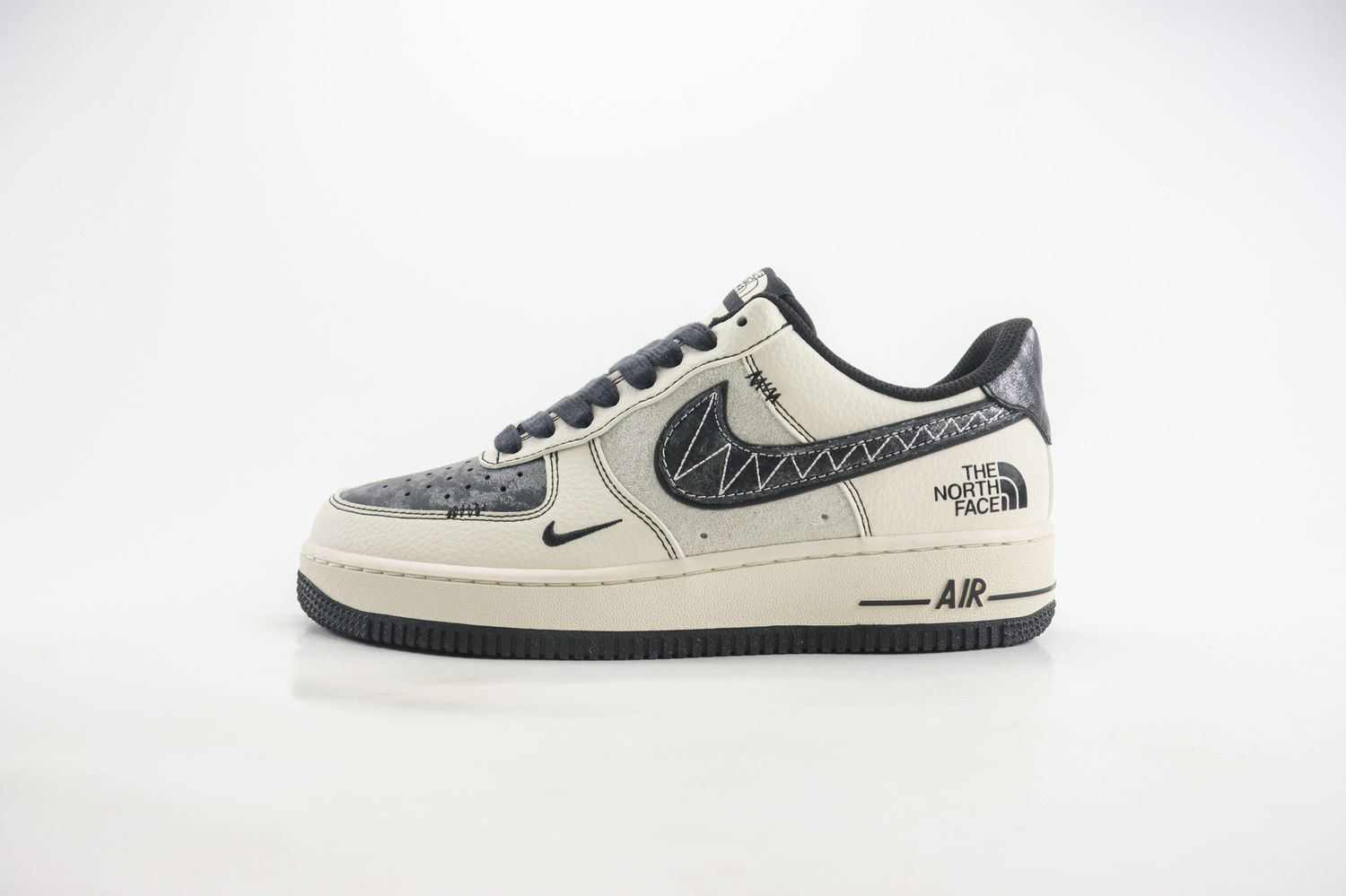 Nike Air Force 1 Low x the north face 28