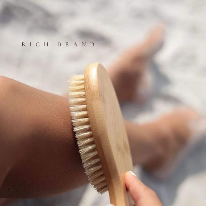 BODY BRUSH