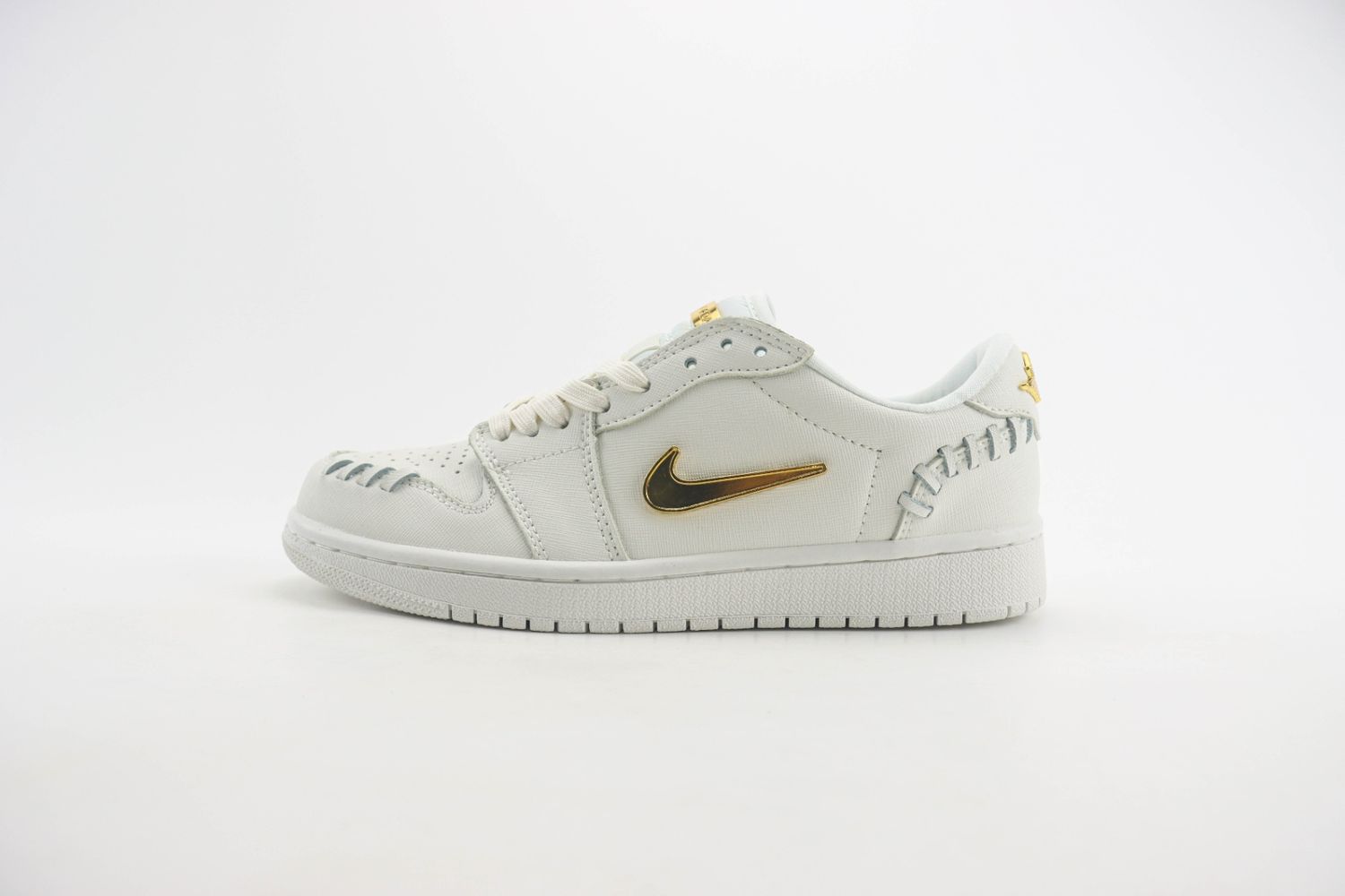 Jordan 1 Low Method of Make Sail Metallic Gold 