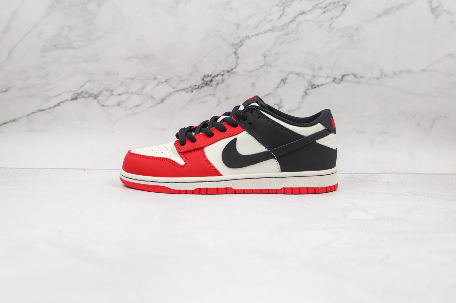 NBA x Nike Dunk Low EMB '75th Anniversary - Chicago'