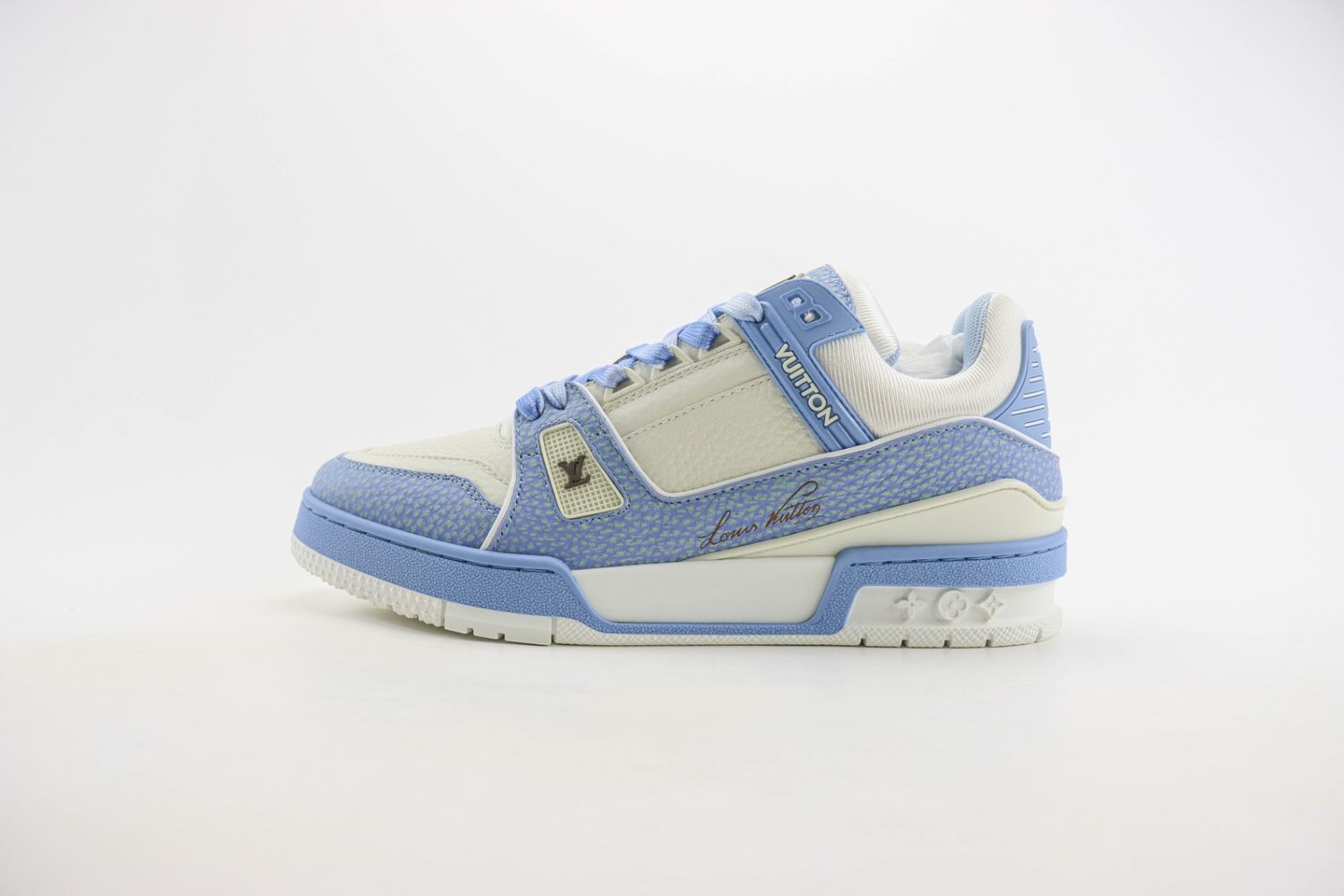 LOUIS VUITTON TRAINERS SNEAKER LOW SPORTS SKY BLUE