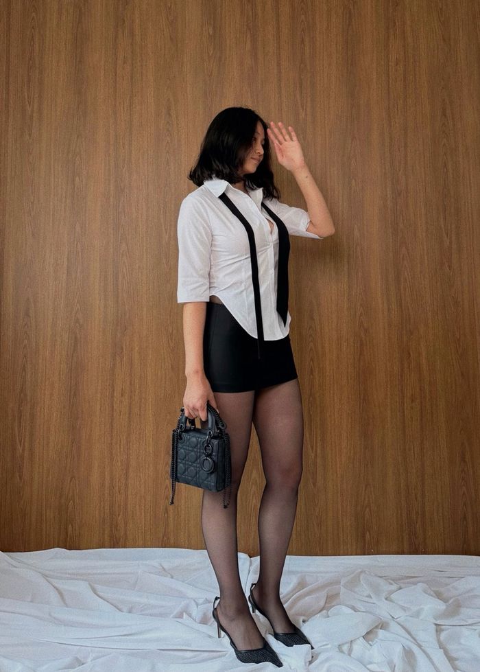 CINCHED WAIST MID-SLEEVE SHIRT