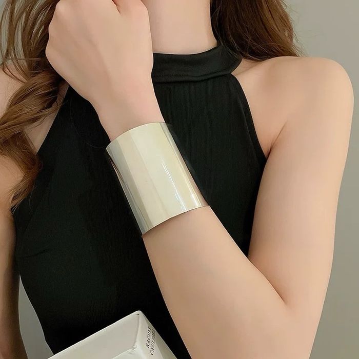 Бугуйвч, бугалганы гоёл мөнгөлөг