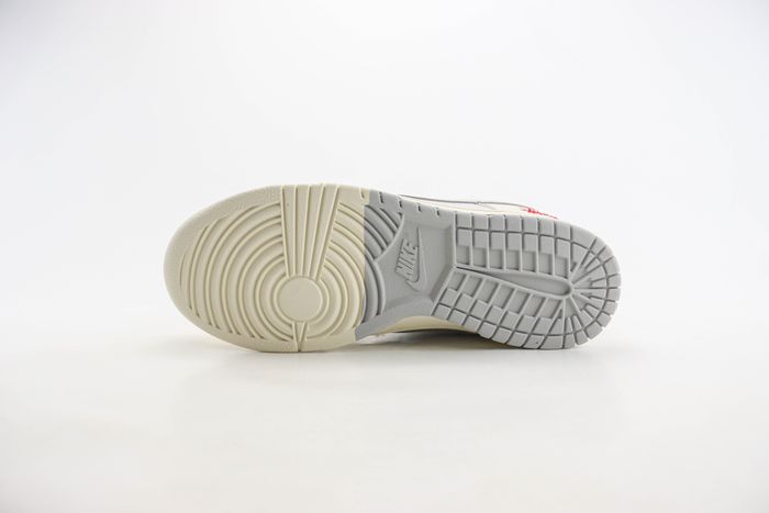 Nike SB Dunk Low x Stussy 29