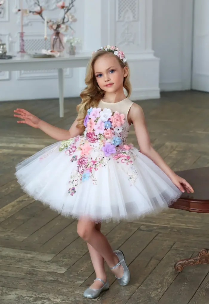 Богино цэцэгт даашинз