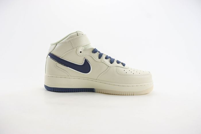 Nike Air Force 1 Mid  x Reigning Champ 03