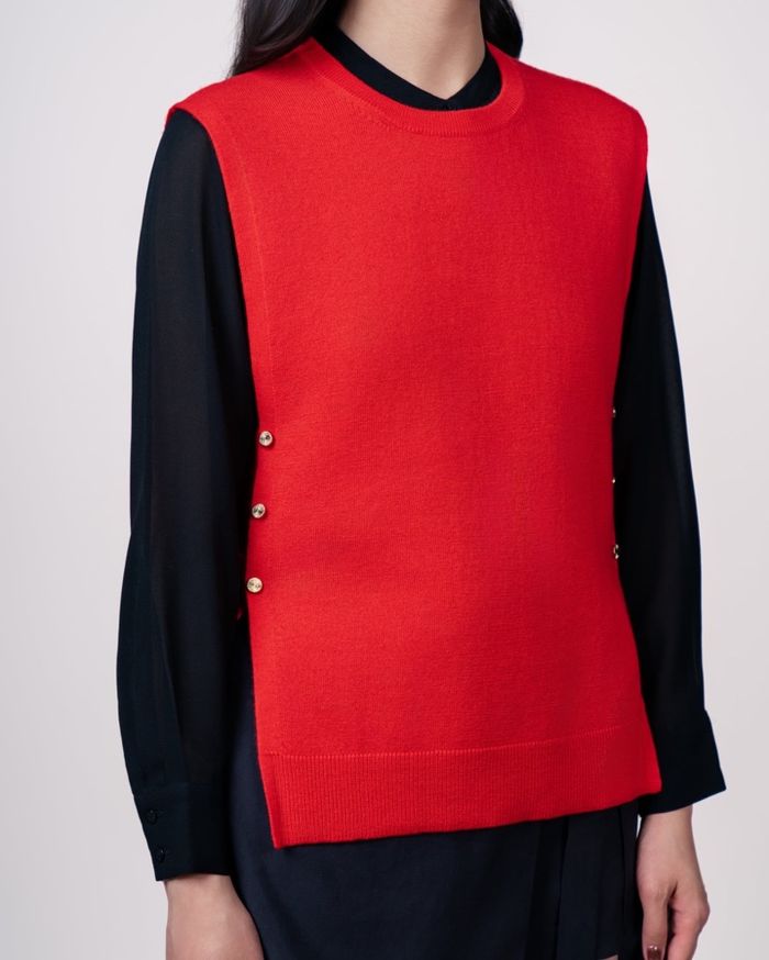 Knitted vest