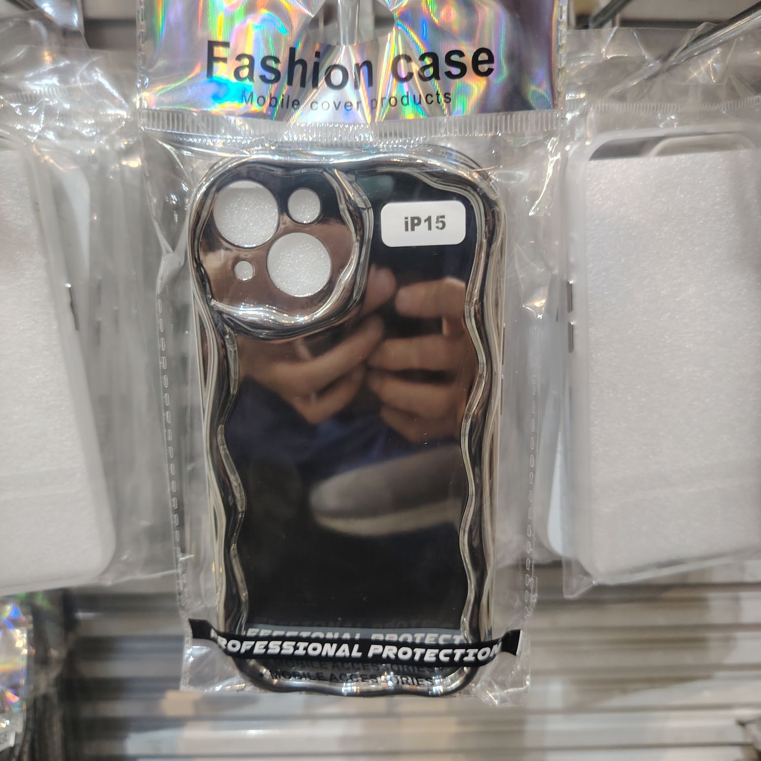 iPhone 15 Мөнгөлөг Кэйс 