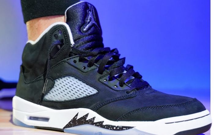 Jordan5 Retro Moonlight