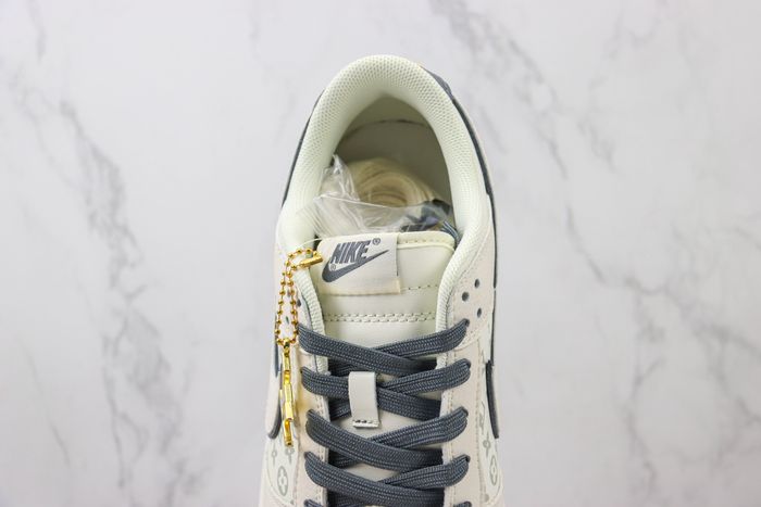  SB Dunk Low x LV  119