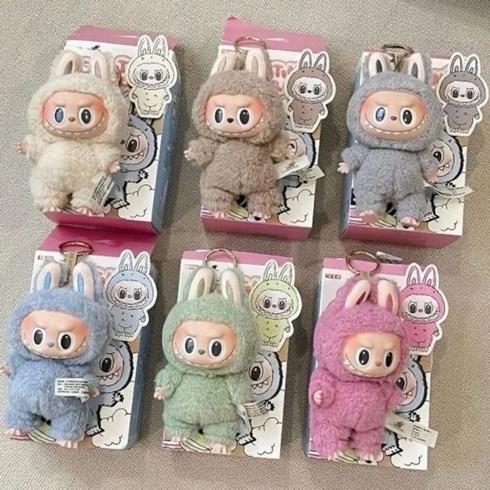 Labubu blind box