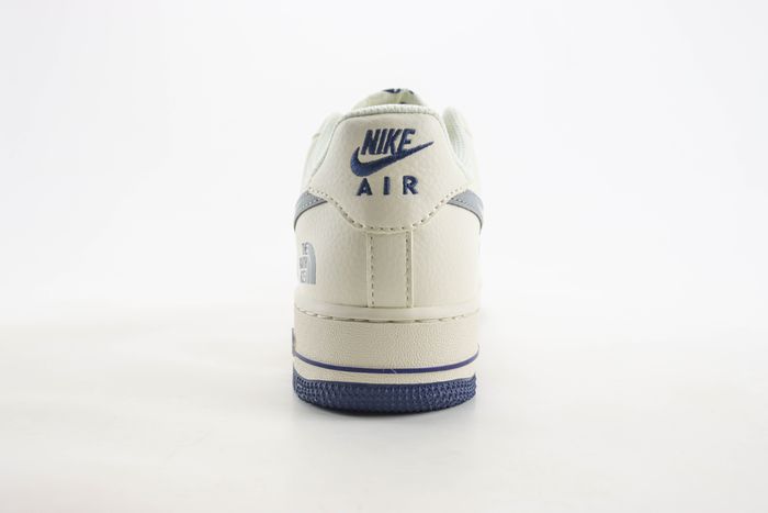 Nike Air Force 1 Low x the north face 30