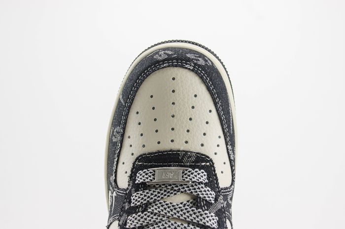 Nike Air Force 1 Low x levis 06