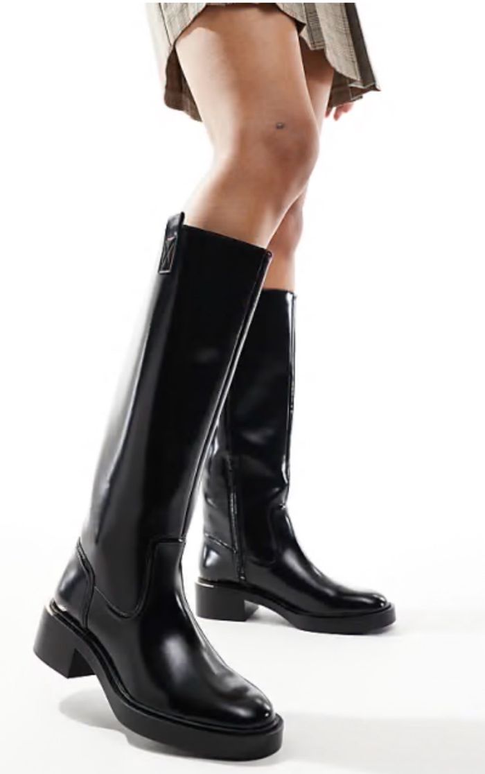 Stradivarius S2 black