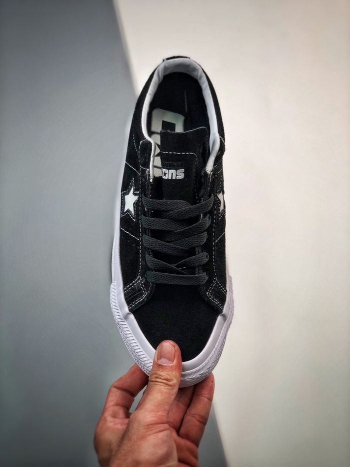 Converse One Star Pro 