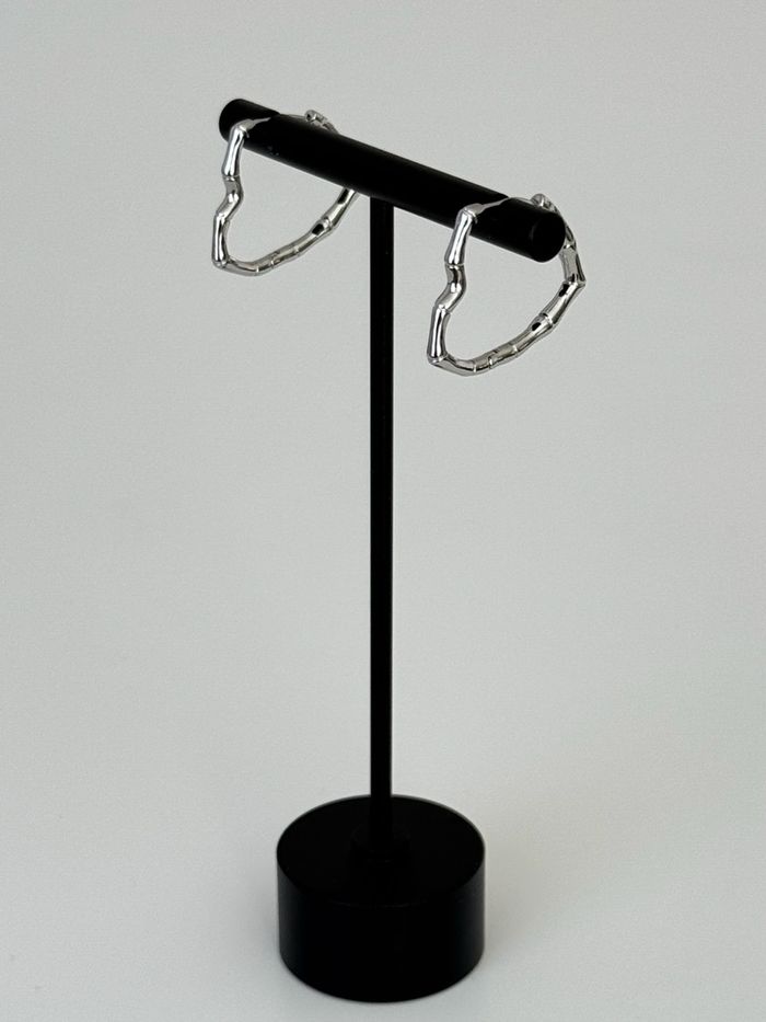 Heart-shaped hoop earrings