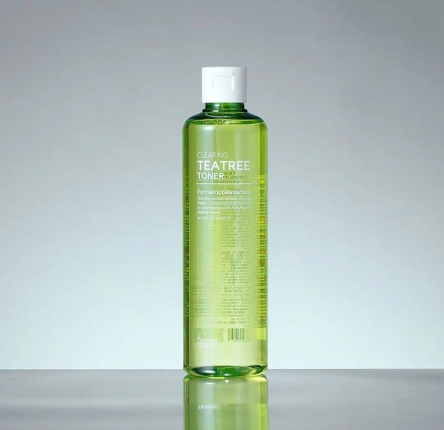 Clearing tea tree toner