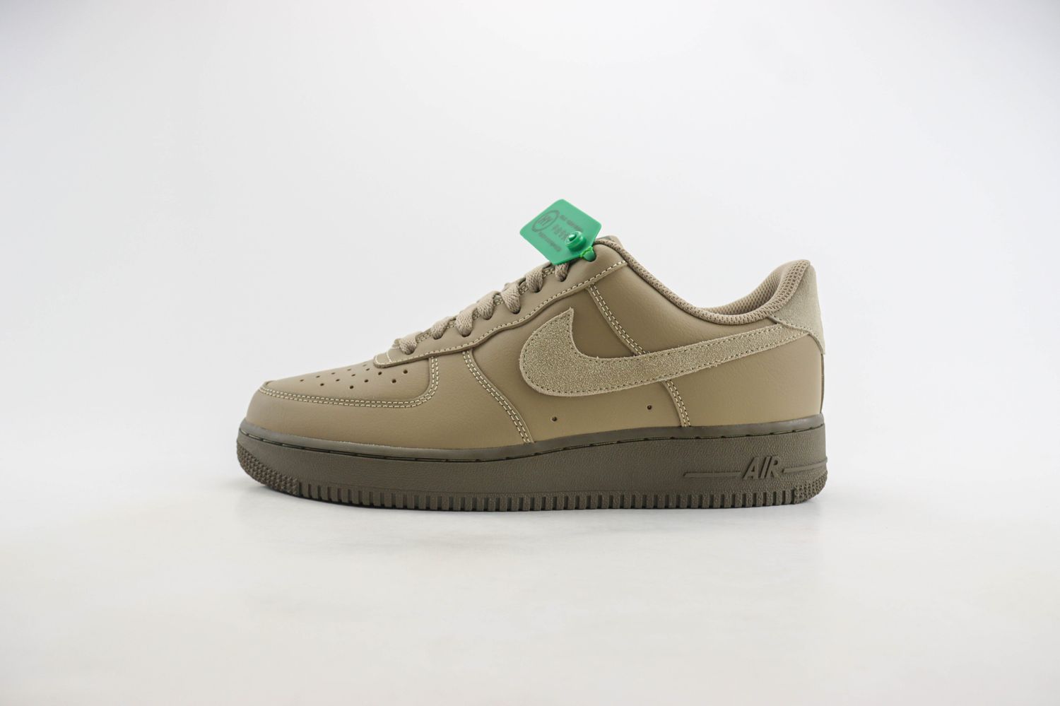 Nike Air Force 1 ‘07 LV8 «Olive Khaki»