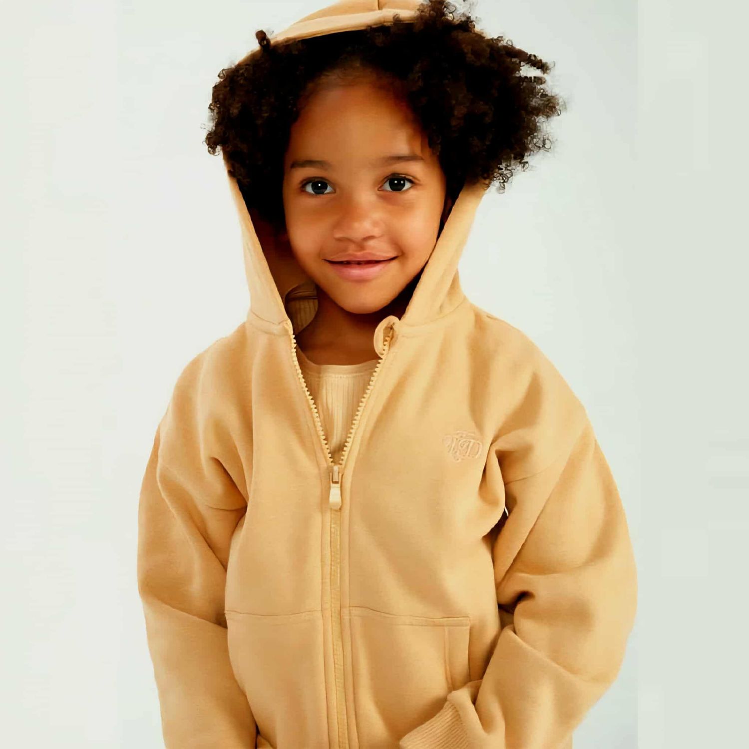 Малгайтай хослол