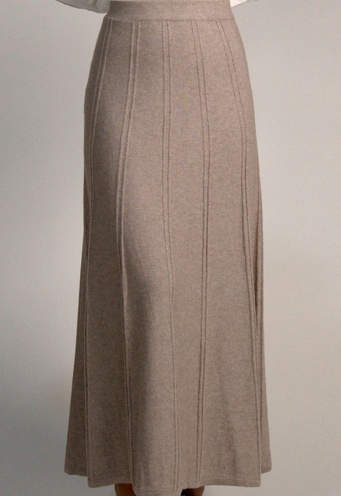 A хэлбэртэй урт юбка