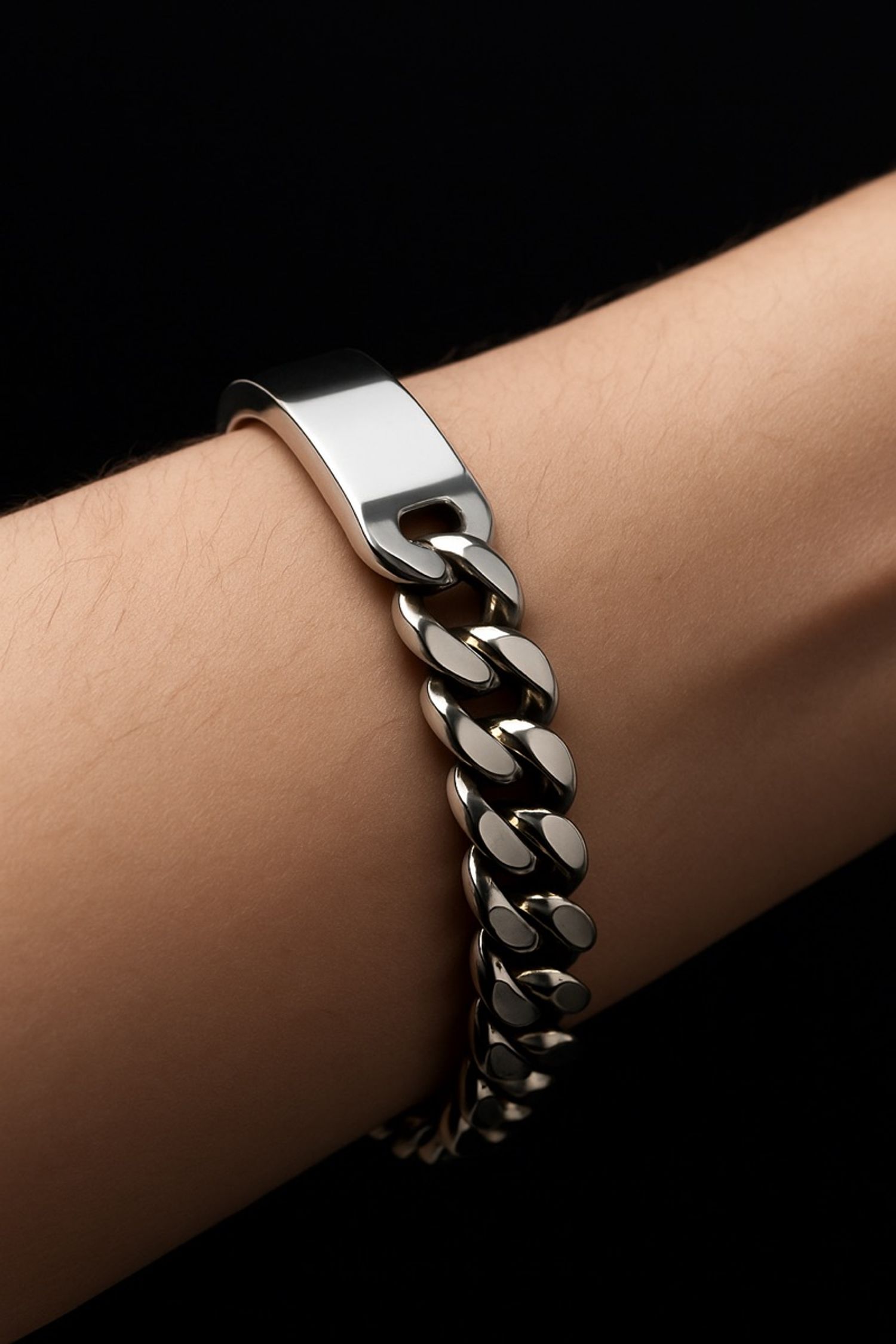 Эрэгтэй бугуйвч