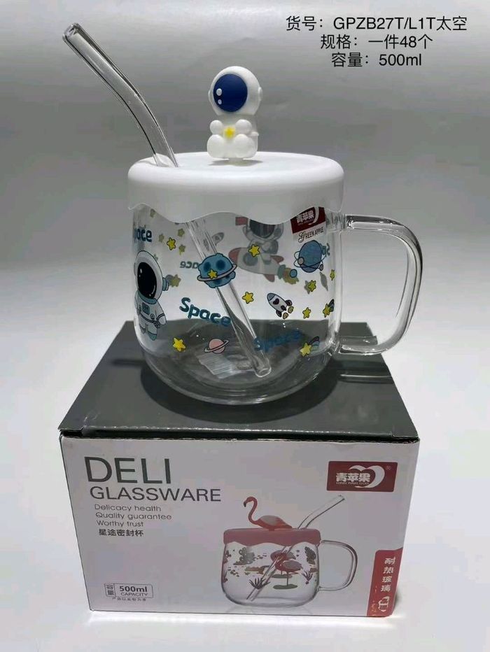 Шилэн соруултай аяга 