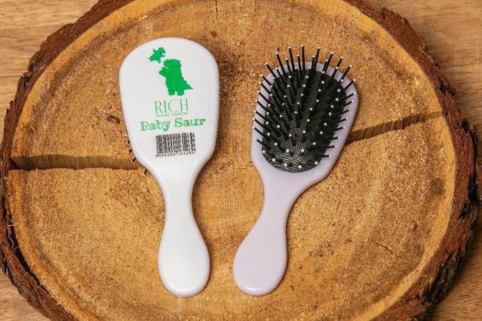 RICH BABY SAUR COMB