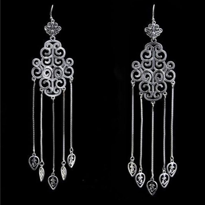 Монгол ээмэг 