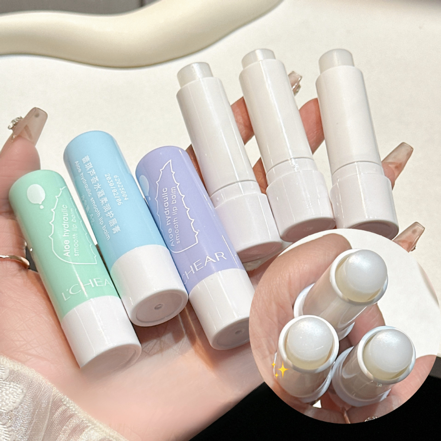 💧 Aloe Hydraulic Smooth Lip Balm – Чийгшүүлэгч уруулын тос