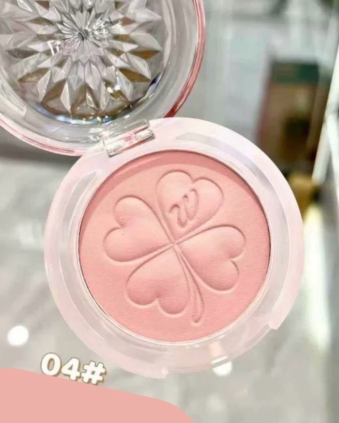 Хацар өнгөлөгч 